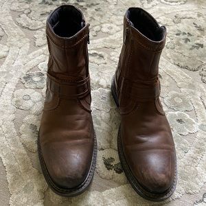 Men’s Johnston & Murphy leather boots